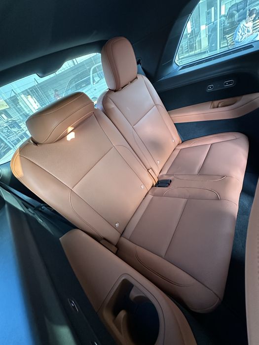 Lixang L9 Ultra Restyling 2025 yangi qoraga/apelsin