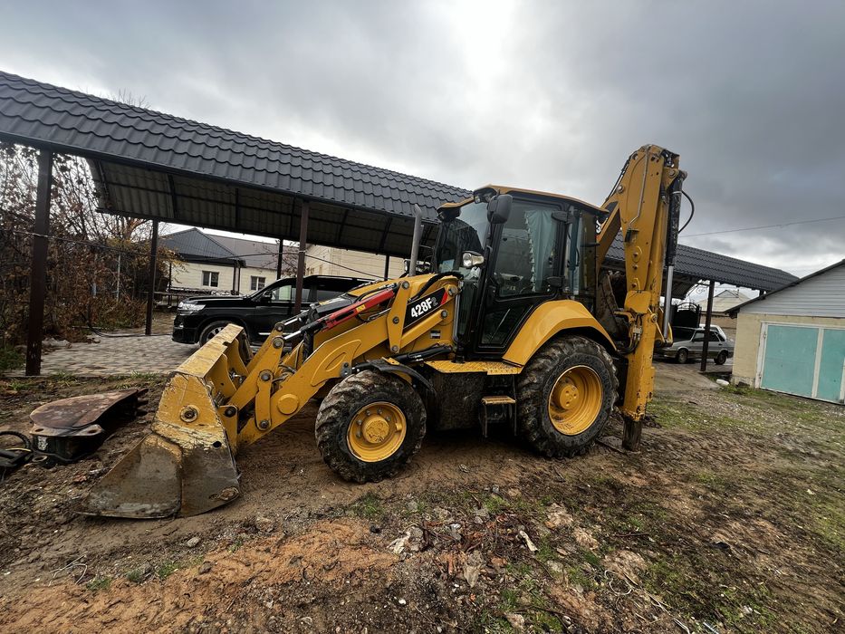 Экскаватор- погрузчик услуга.Трактор 3 в 1