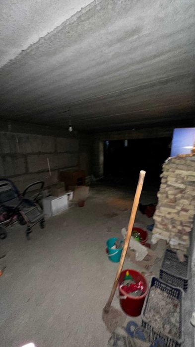 2 этажли 2 сотихдан иборат коттедж сотилади Карвон бозор