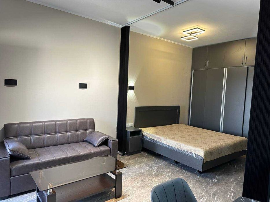 Очень хорошая  квартира без посредников! Махтумкули 99! Новостройка!