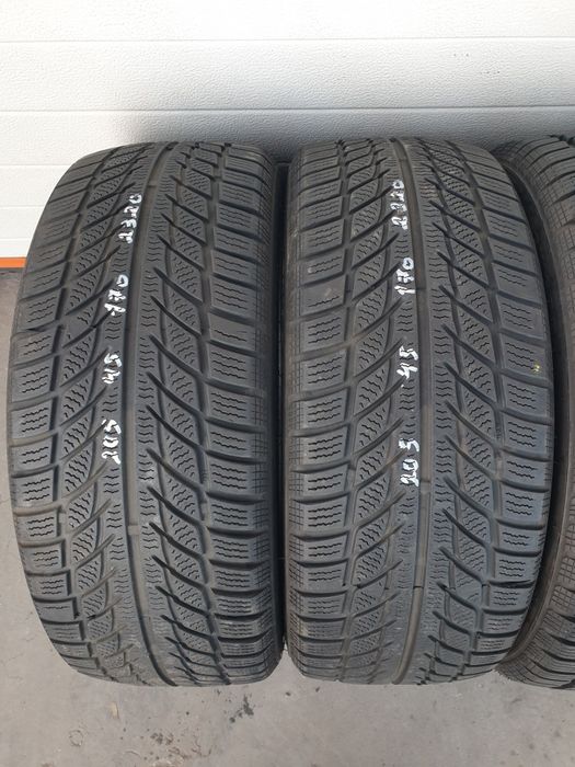 Зимни гуми 4 броя GOODRIDE SW608 205 45 R17 дот 2320