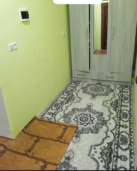 1 хоналик квартира 5 этаж кирпичный дом, 5 микр, жомий, 13-мактаб