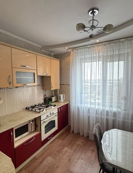 Продам 2 ком квартиру 2 ком квартиру 9/9 новой планировки р-он Азии.