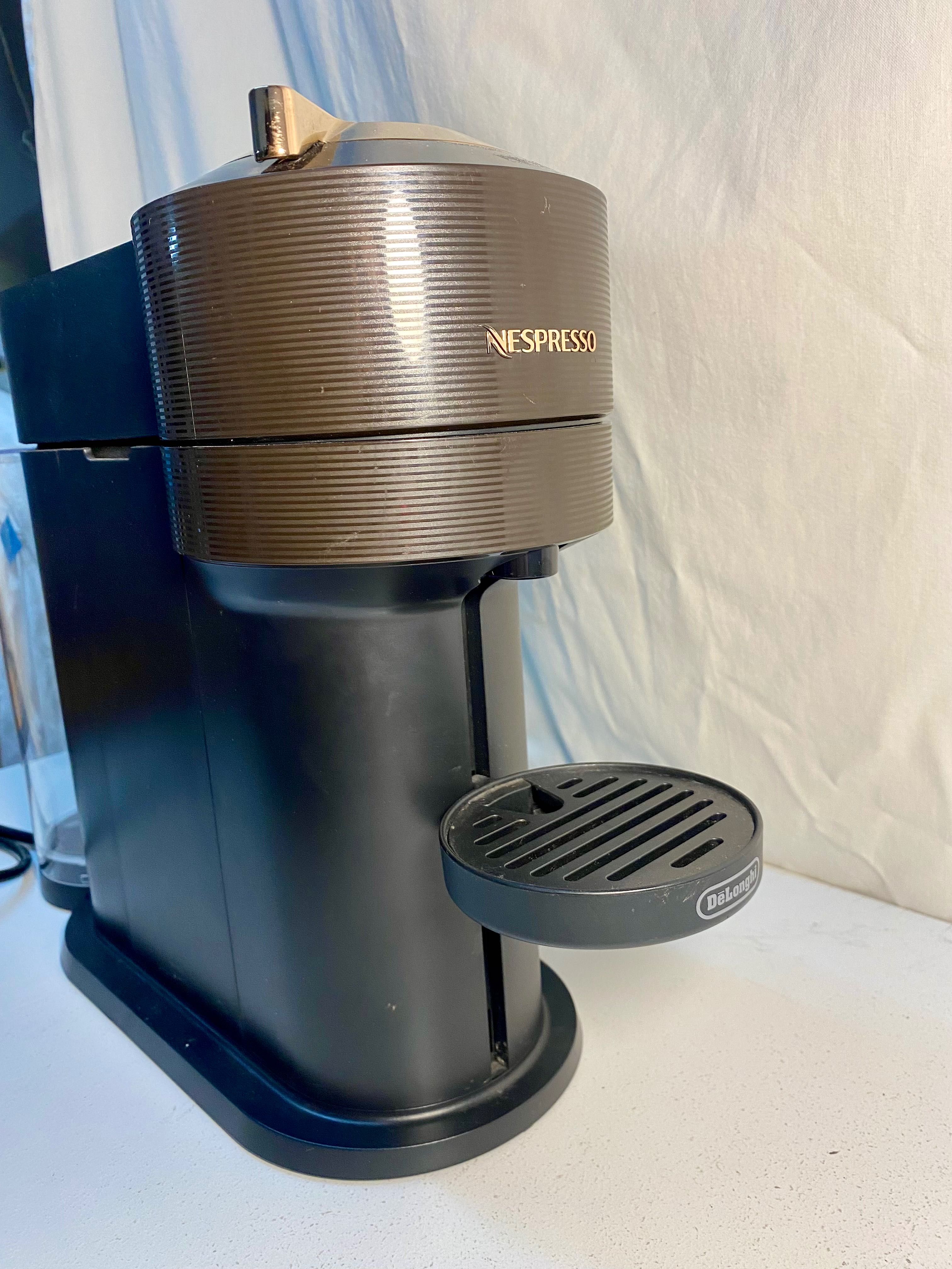 DeLonghi Nespresso ENV120.BW Vertuo Next