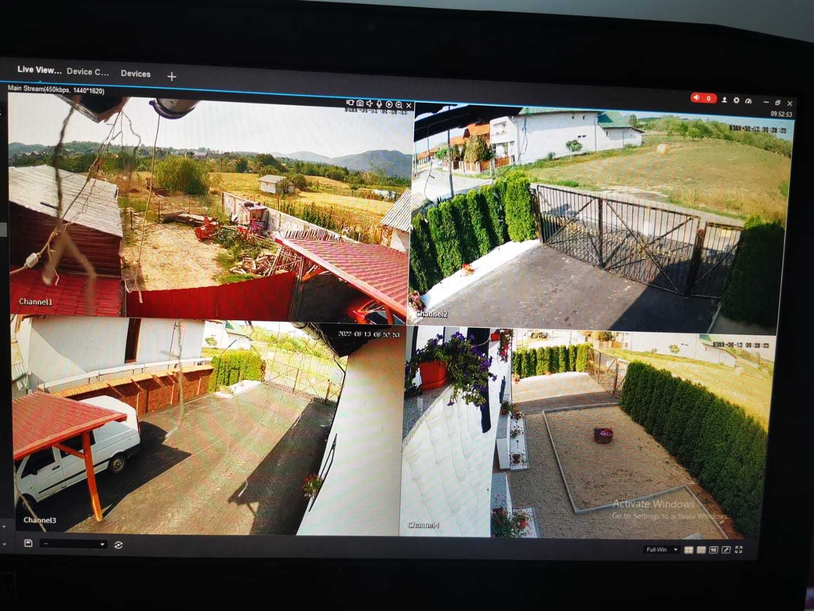 Sistem 4 8 camere supraveghere video Hikvision cu montaj in Deva