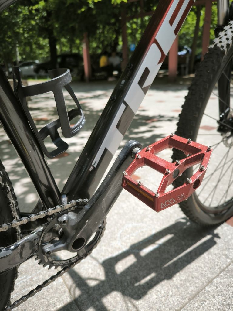 Bicicletă mtb TREK Marlin 6 gen.2, mărime M-L, roți 29"