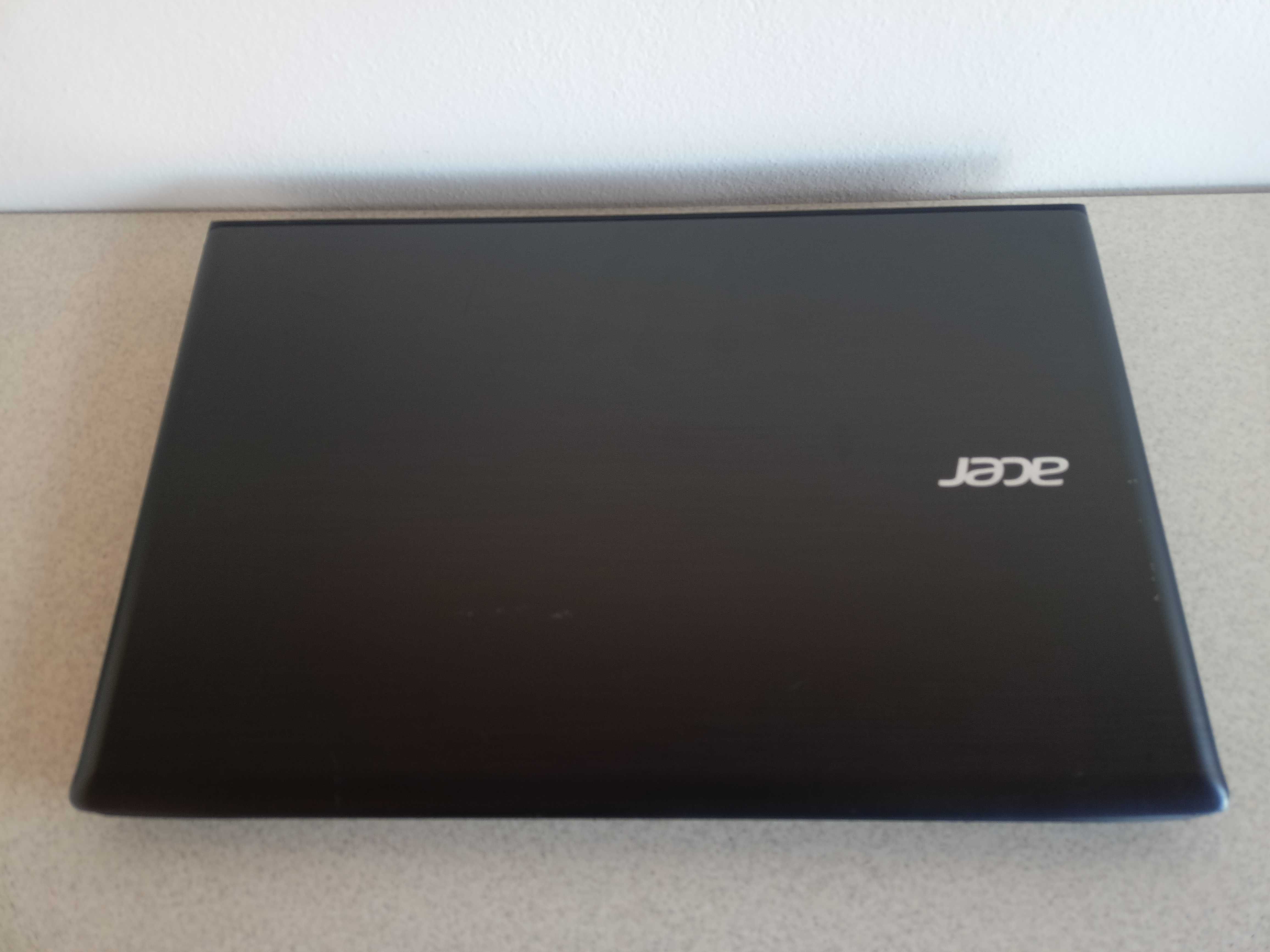 Laptop Acer E5-774G display 17,3 I5-7200u ram 8 ddr4 Nvidia GTX950m