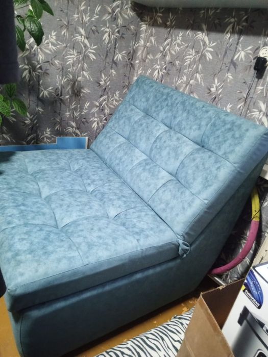 Продам кресло новое