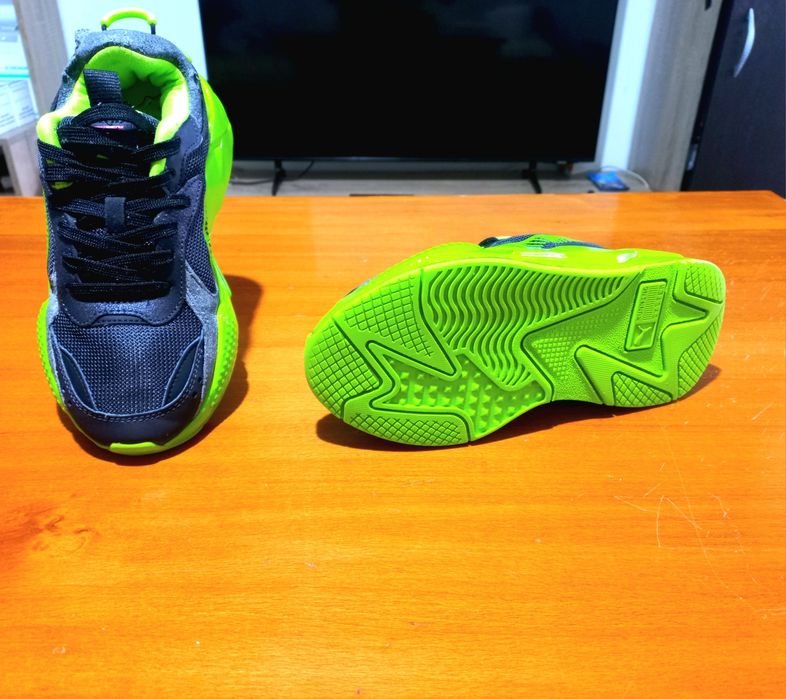 Pantofi sport cu garnituri de piele întoarsă