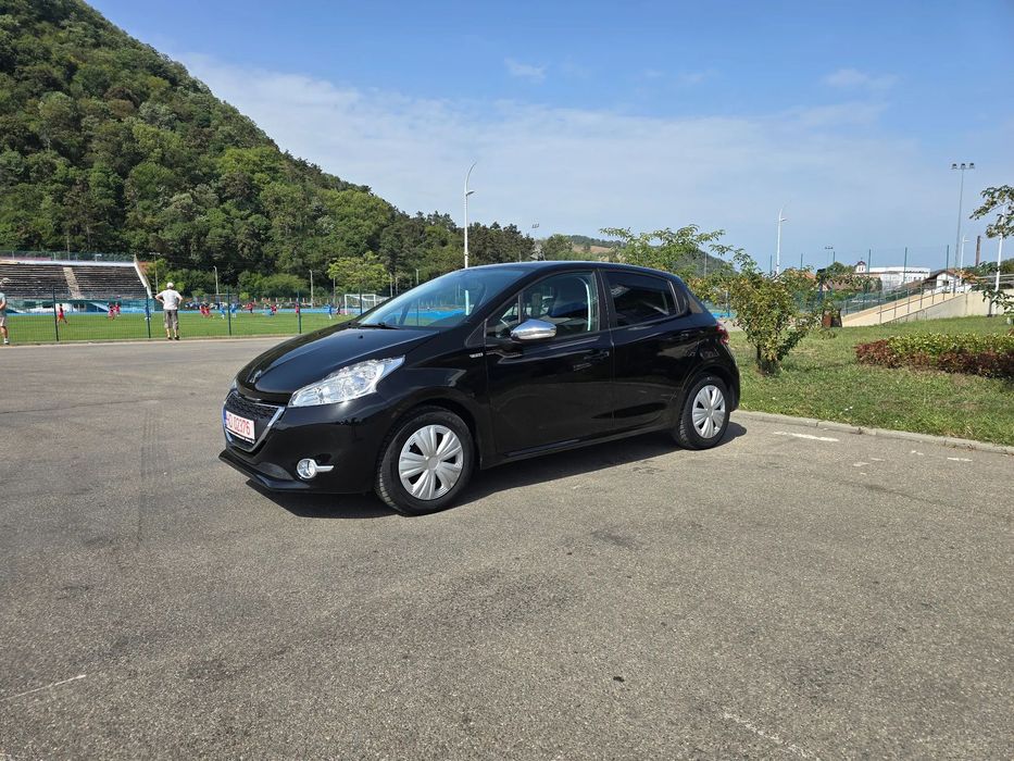 Peugeot 208 Style Euro 5 Import Germania !