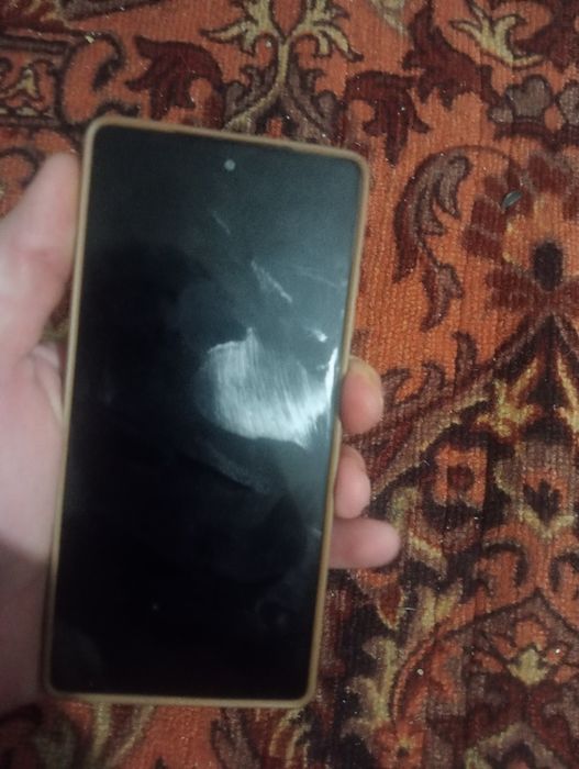 продам срочно Самсунг с 25 ультро  цена на 2 дня коробки нет