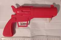 Vând/Schimb pistol de jucărie românesc din anii'80,funcționabil.