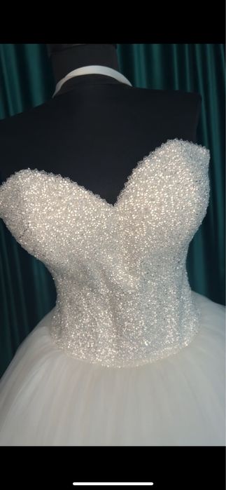 rochie mireasa tip princess