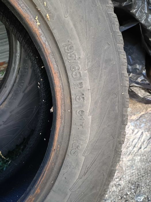 Зимни Гуми 195 65 R15 2бр. Michelin и 2бр Good Year