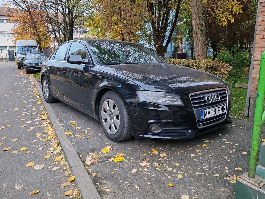 Vând Audi A4 b8 2.0d 2010