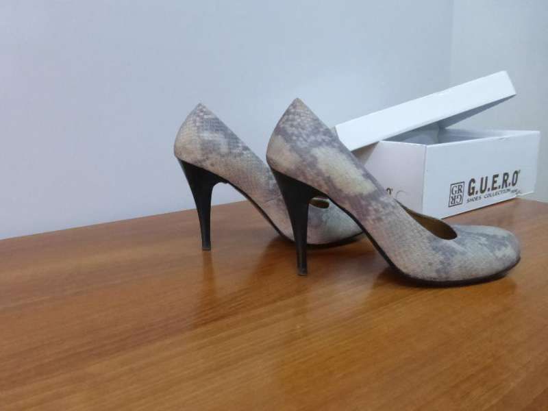 Елегантни дамски обувки