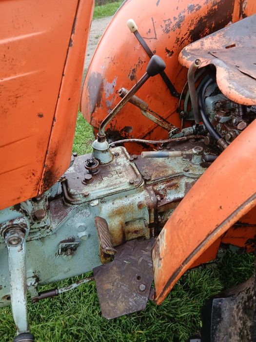 Tractor UTB 445 de vânzare !