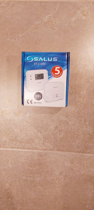 Термостат Salus RT310RF