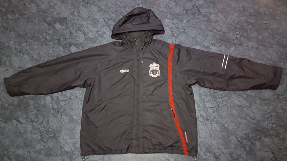 Якe и зимен пуловер на Ливърпул/Liverpool FC/