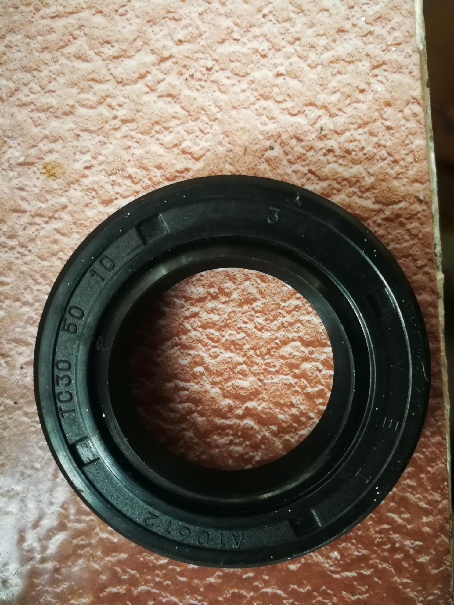 semering  30mm int. 55mm ext 10 mm lățime,