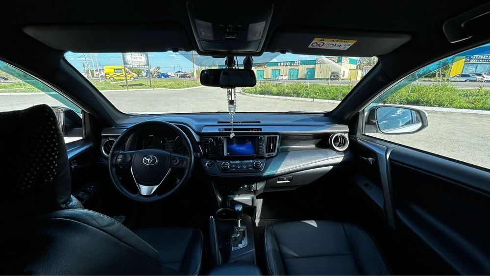Продается Toyota RAV 4 (2018г/в)