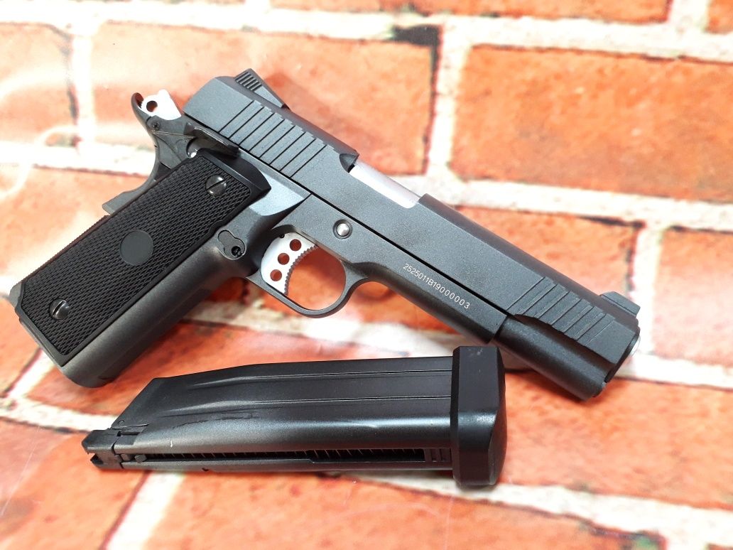 REDUCERE Colt 1911 recul FullMetal Pistol Airsoft Cadou bile co2