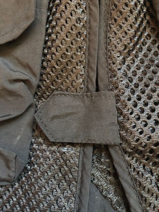 Vand vesta neagra din plasa de vanatoare masura L