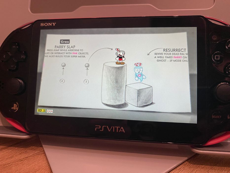 Playstation PS Vita 2000 Pink Black • Modată • 128GB Jocuri