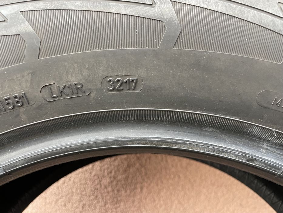 4бр зимни гуми GOODYEAR ultra grip Performance SUV 235/65/17