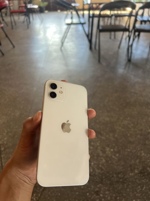 Iphone 12 sotladi abmen yoq