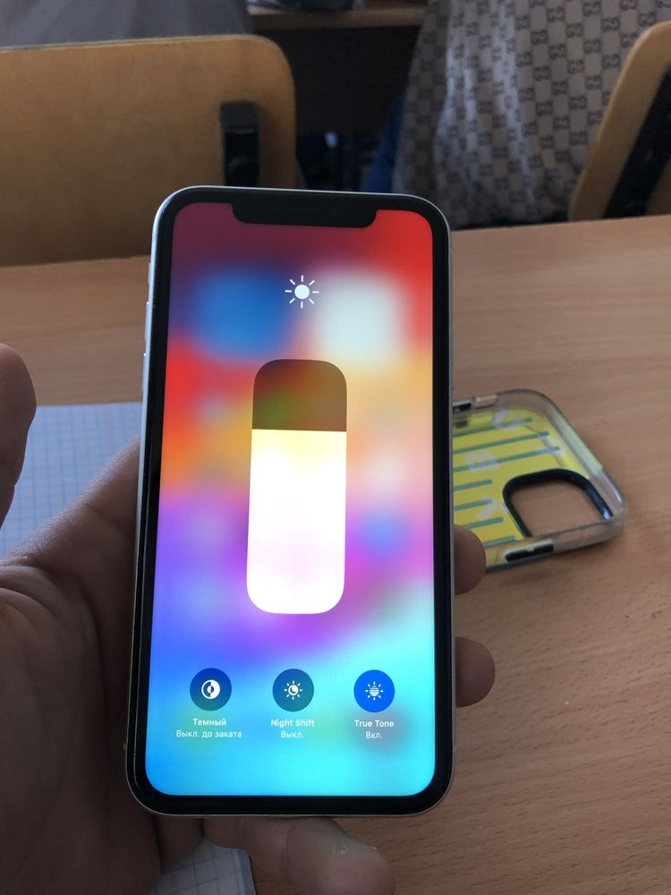 Iphone 11 idyal holatda