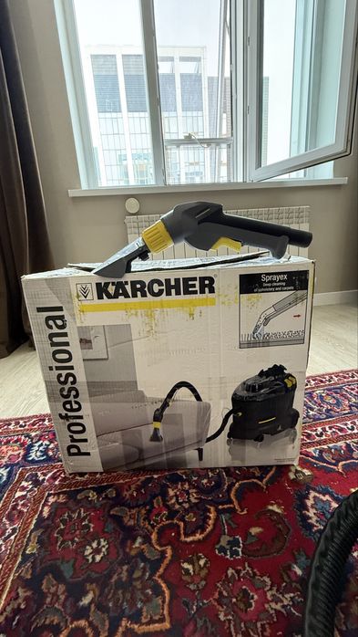Моющий пылесос Karcher