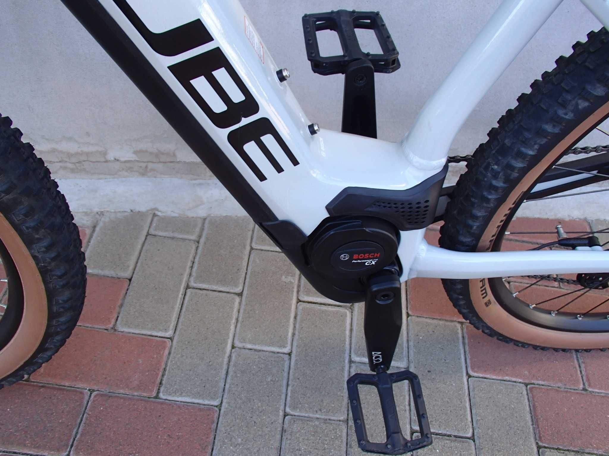 Cube Electric MTB Bosch CX - Roti 29 X 2,3