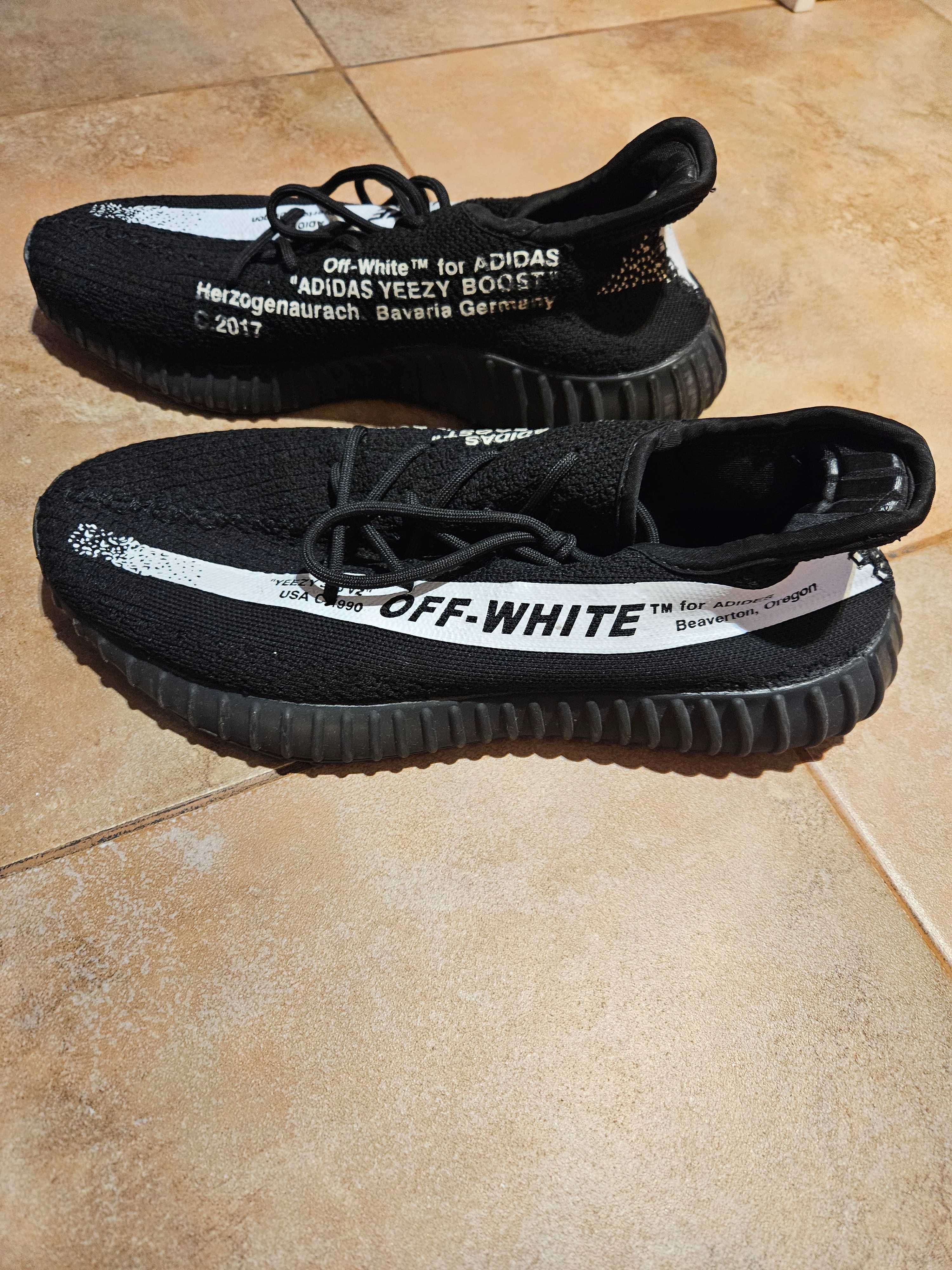 Мъжки маратонки Adidas Yeezy Boost, US10 (UK 9,5; FR 44)