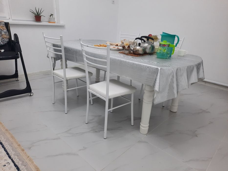 Две Столь и стуля