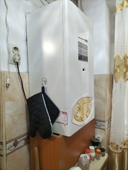 Vand apartament 2 camere