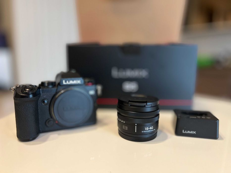 Panasonic Lumix S5 + Obiectiv 18-40 Nou