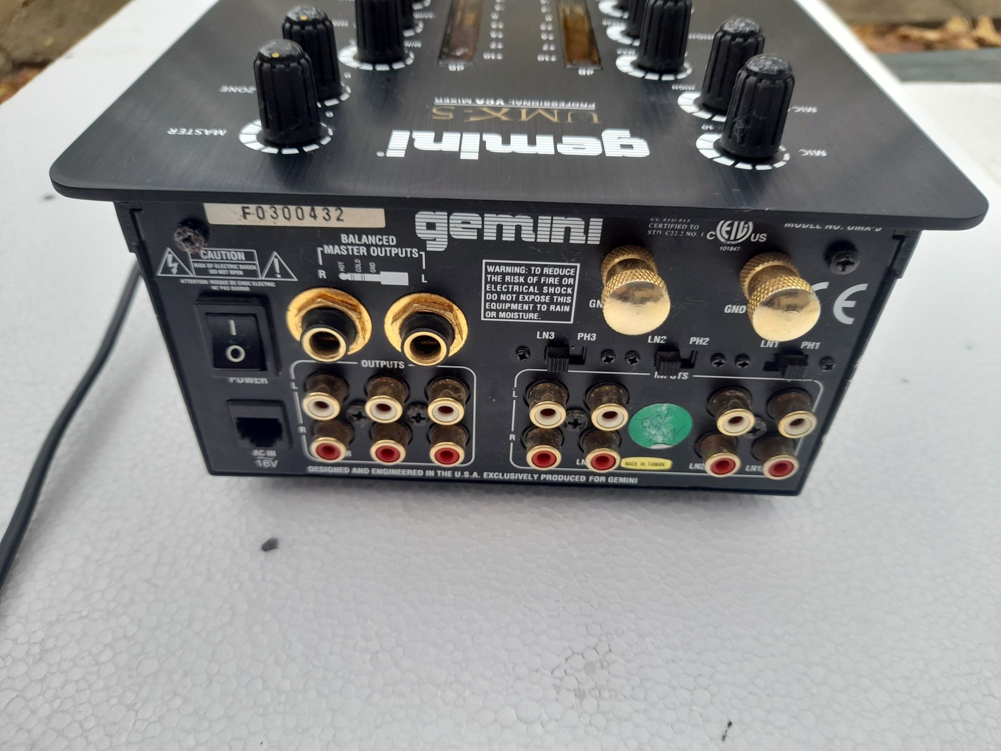 mixer audio Gemini UMX-5 ( linie / instrumente muzicale )