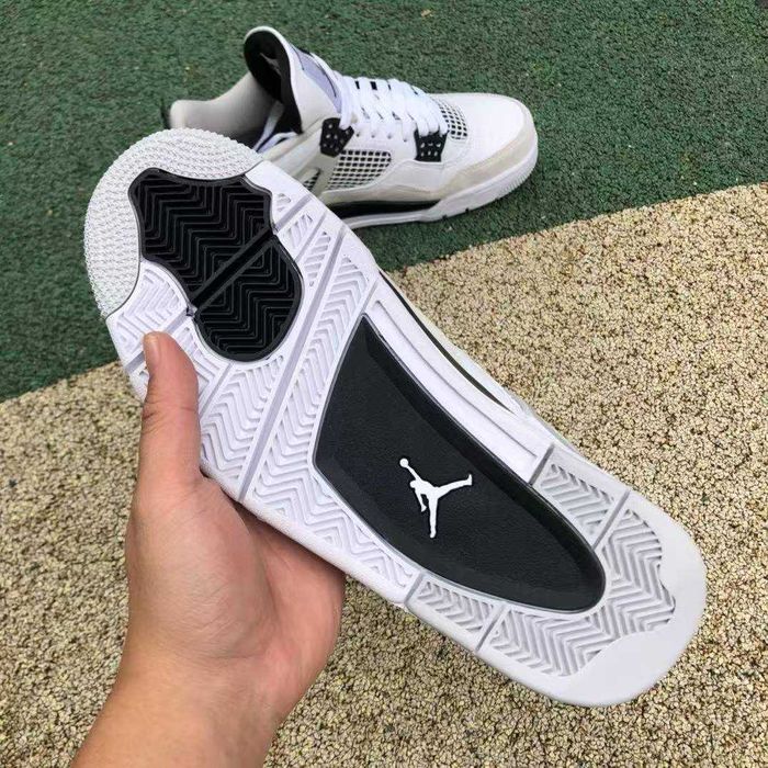 Jordan 4 Retro Military Black EU42