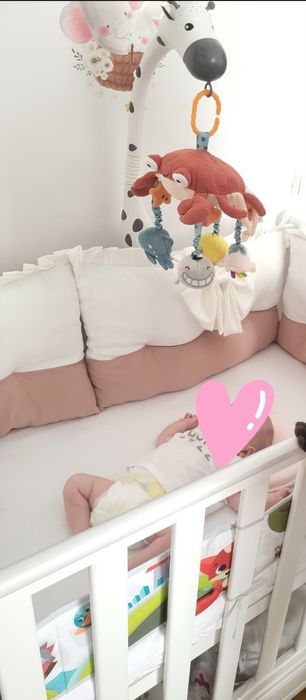 Set de pat  + cearceafuri