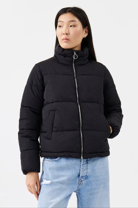 Продам женскую утепленную куртку