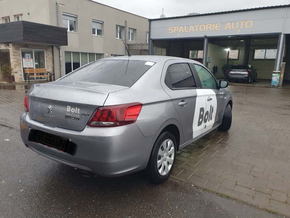 Peugeot 301 - 1.5 diesel // 2020 // colantat Bolt