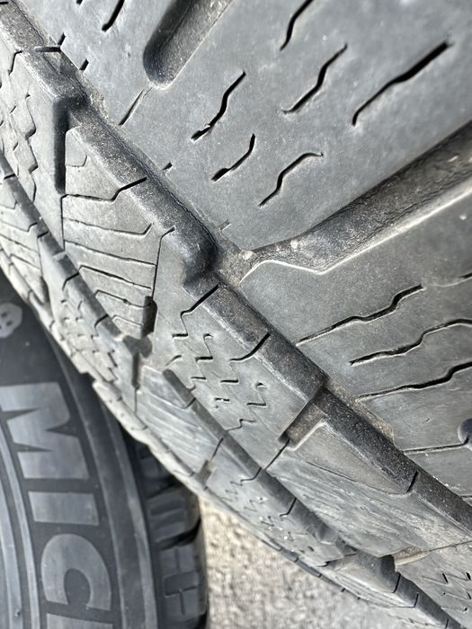 Зимни гуми Michelin 215/65/16c за бус 2022 год