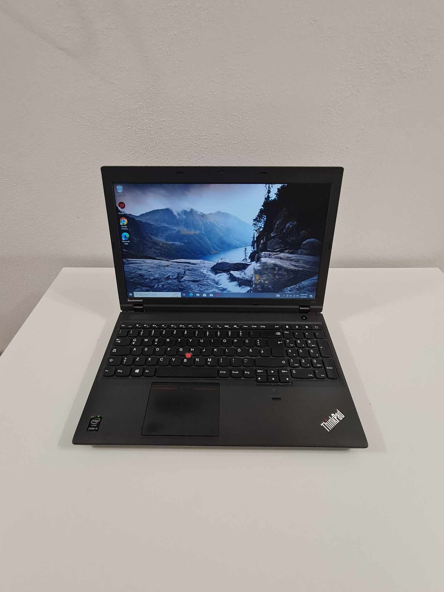 Laptop Lenovo cu i5 ,ssd si 8 gb ram