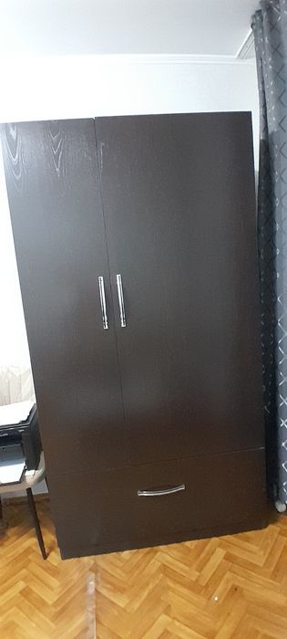 Продам мебель- шкаф, стол и т.д.