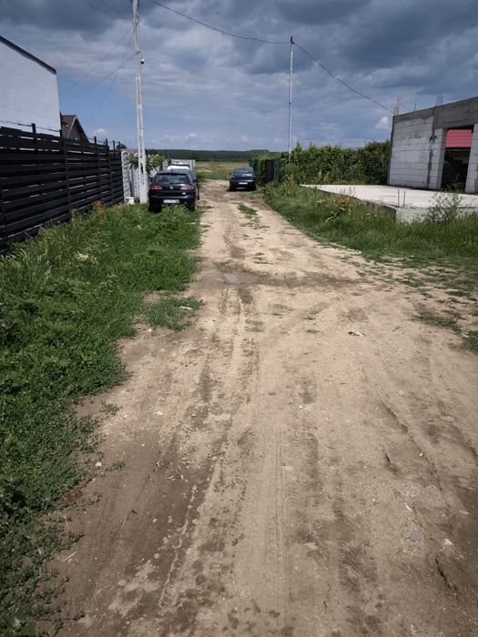 Vând teren intravilan Podari
