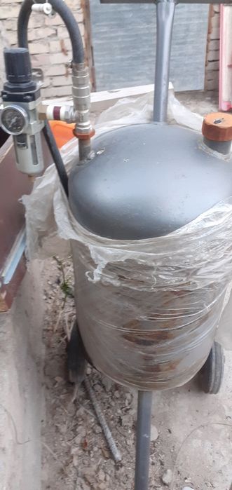 Пескоструй 30 литров новый   на колесах