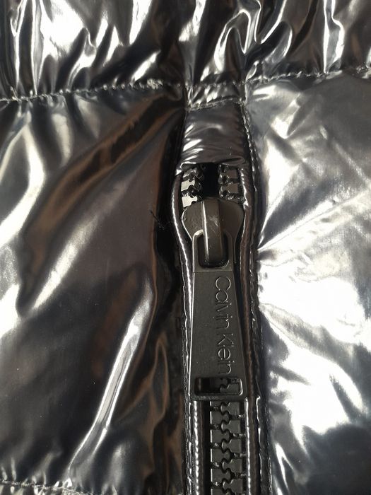 Calvin Klein performance мъжки елек L размер.