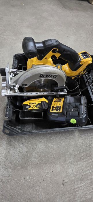 Circular Dewalt 18 v