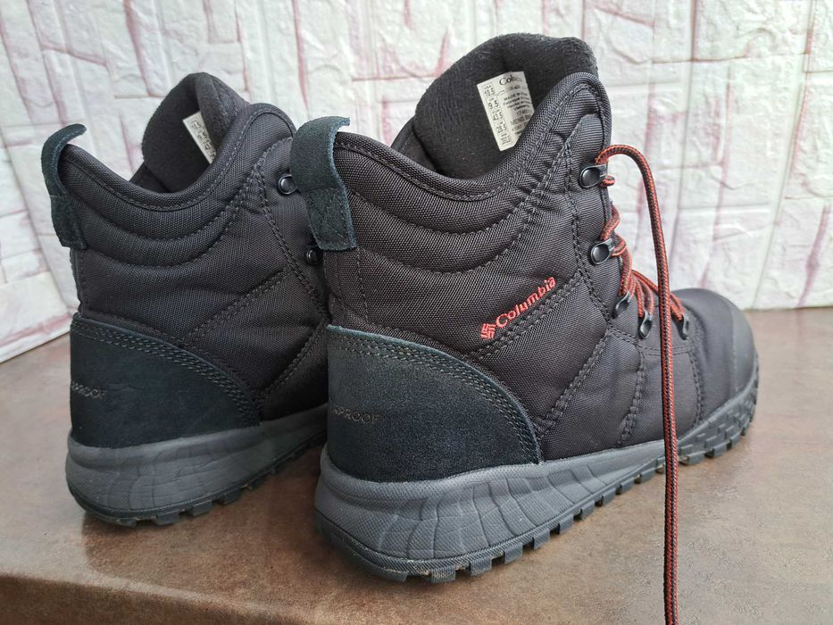 мъжки зимни обувки,боти,туристически,ном43,5 Columbia,